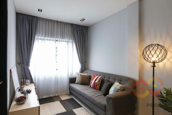 Living Room (1)